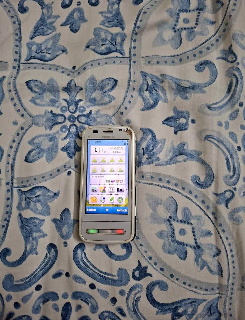 Nokia C6 0