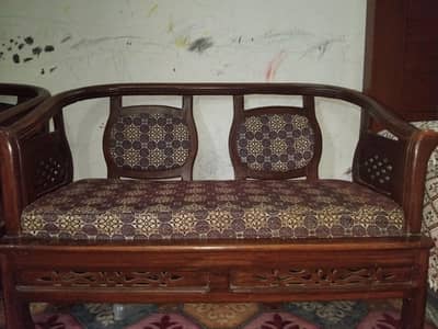 4 Seat Sofa Set in good condition for Sale.