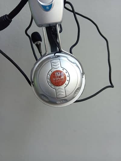 Headphones