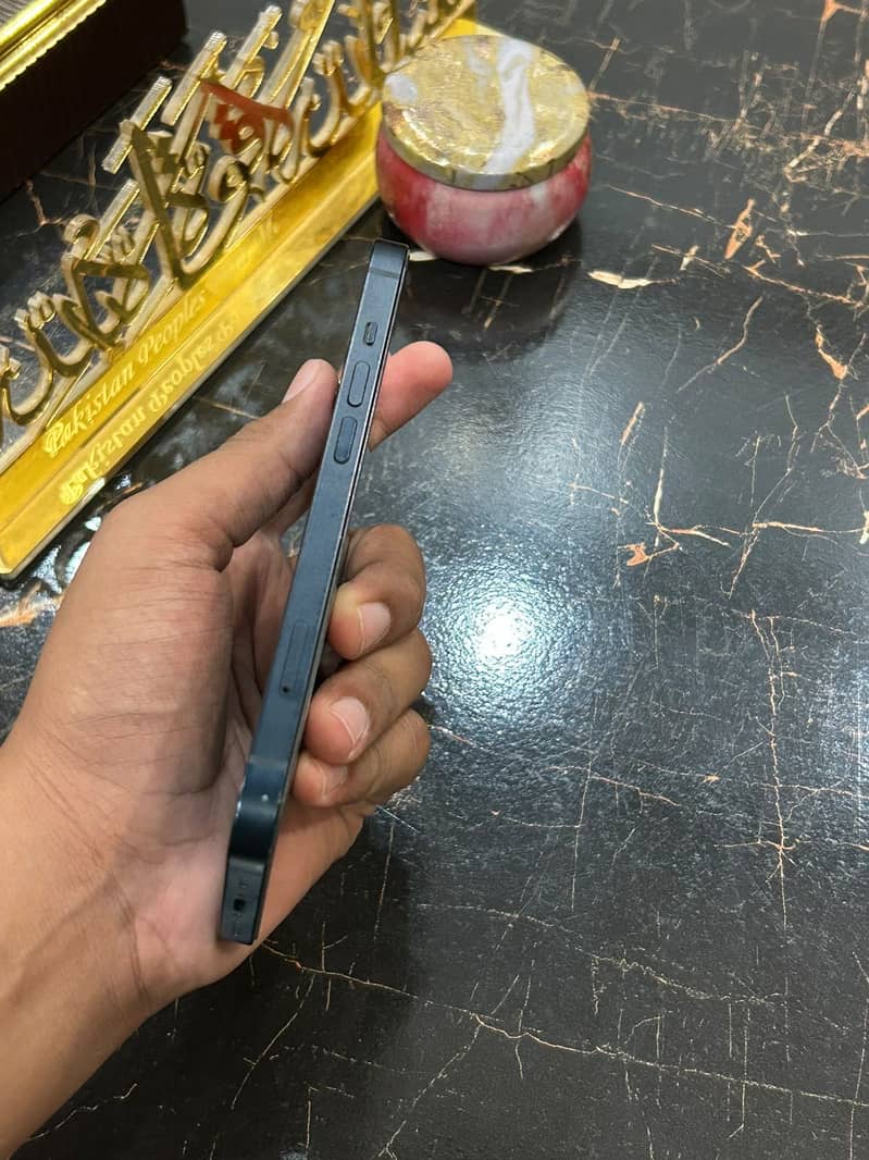 Apple iPhone 14 1