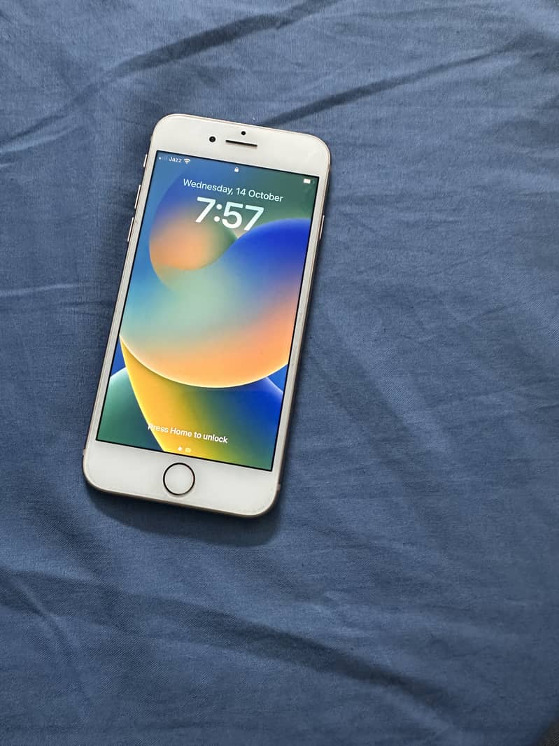 Apple iPhone 8 4
