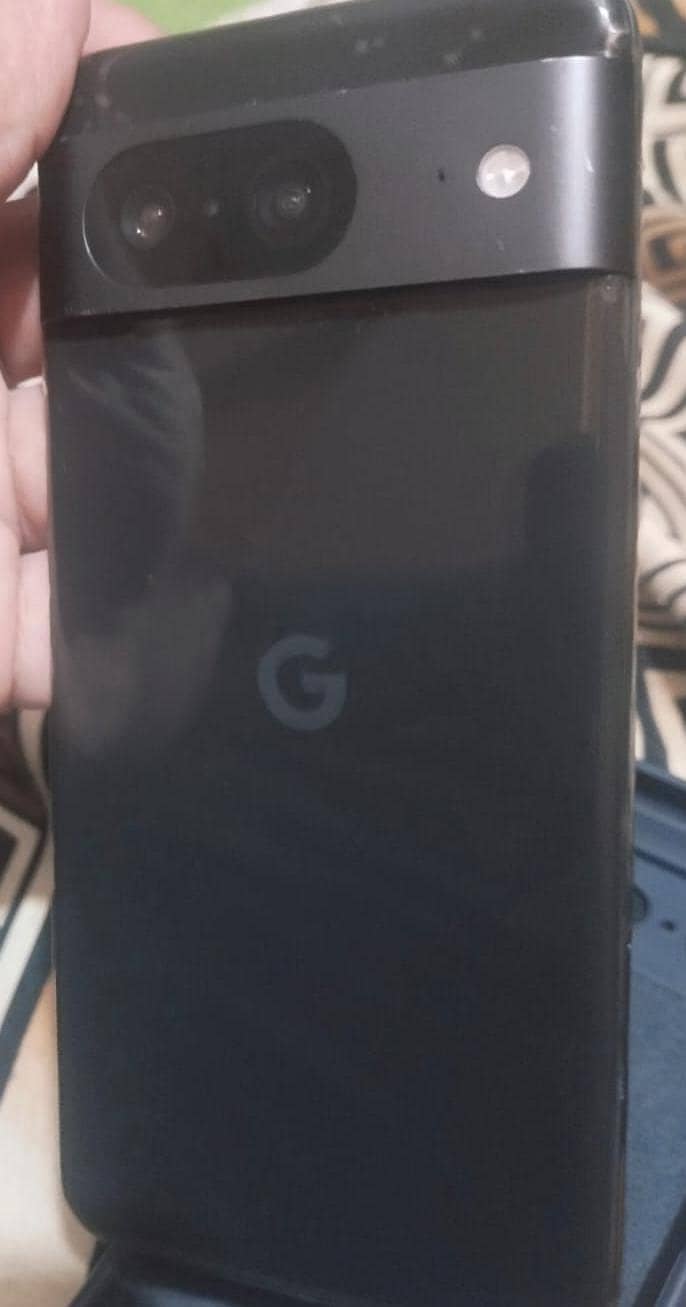 Google Pixel 8 2
