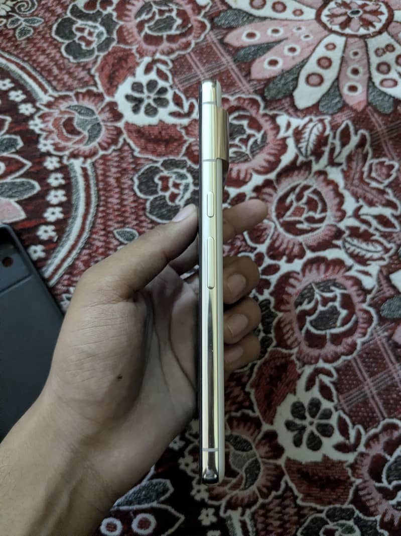 Google Pixel 8 Pro 2