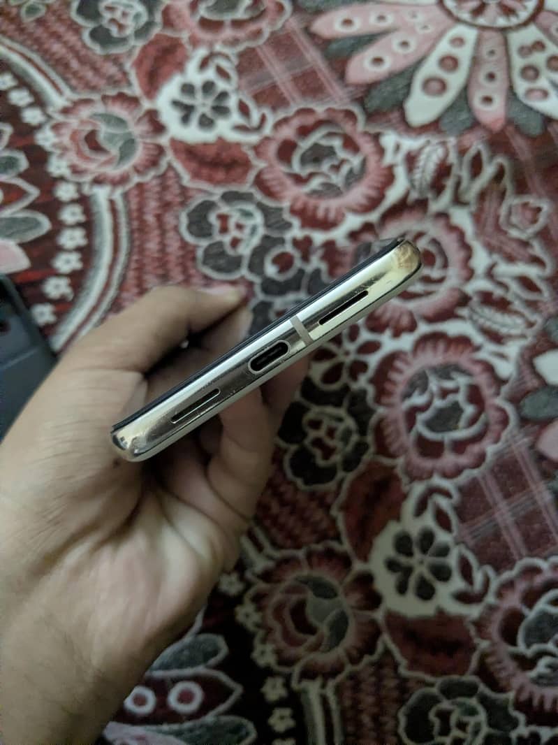 Google Pixel 8 Pro 3