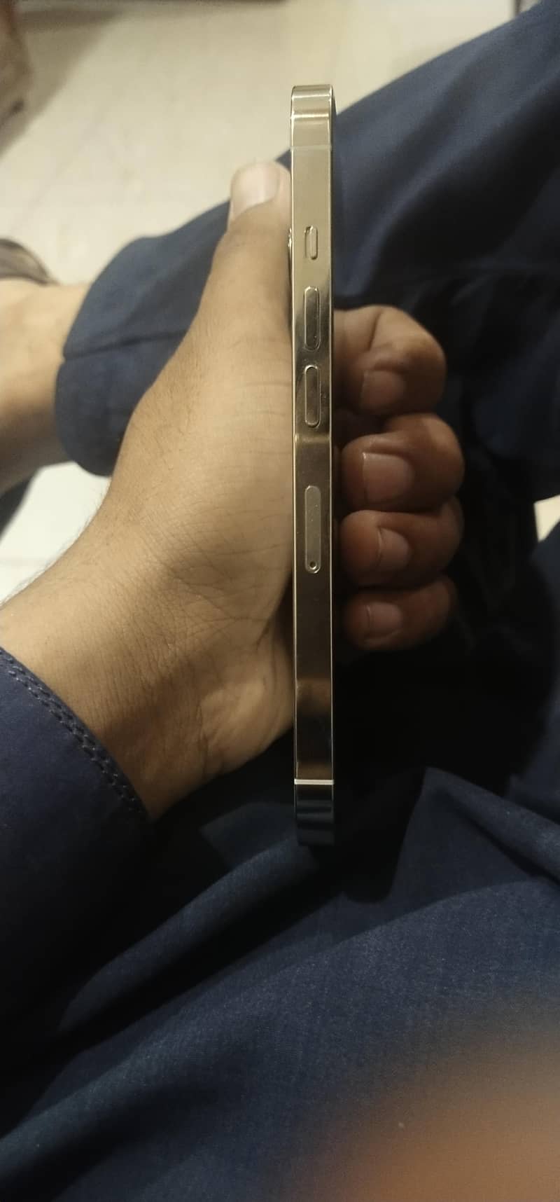 Apple iPhone 13 Pro 4