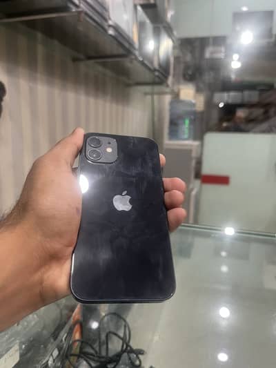 Apple iPhone 12