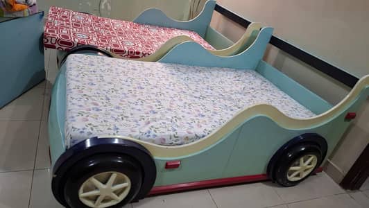 Pair of beds with mattress best condition