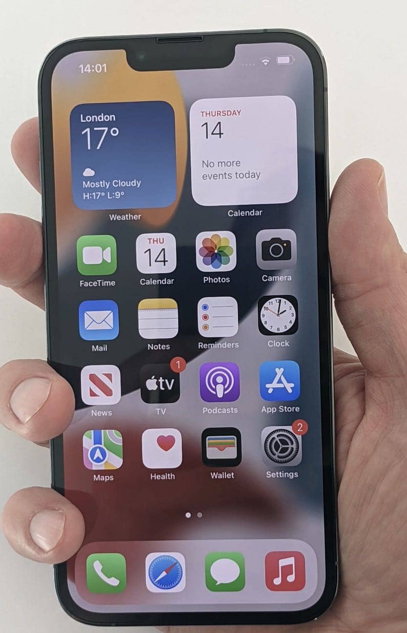 Apple iPhone 13 Pro 2