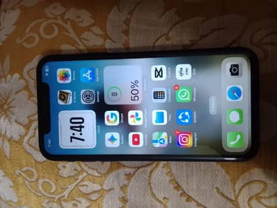 Apple iPhone XR