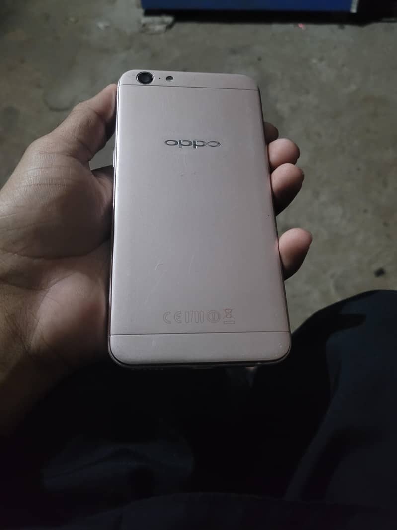 OPPO A57 0