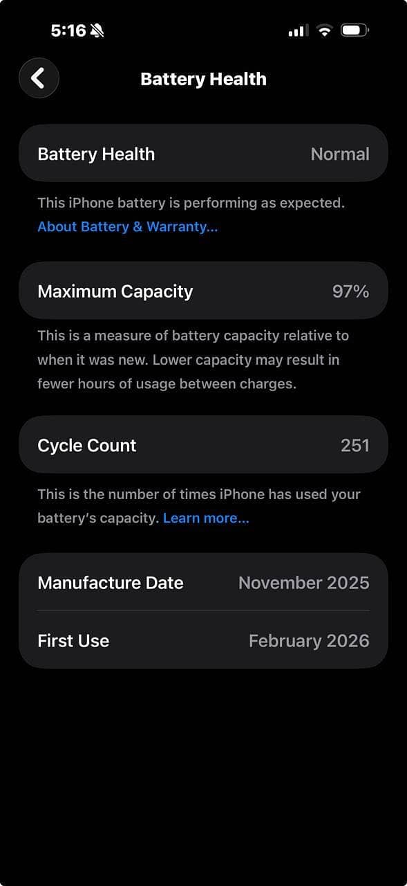 Apple iPhone 17 Pro Max 4