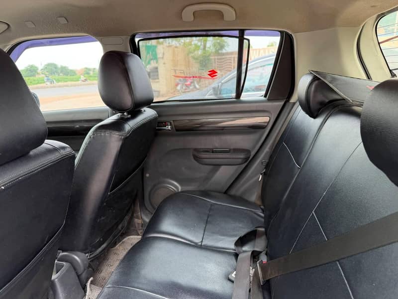 Suzuki Swift 2012 6