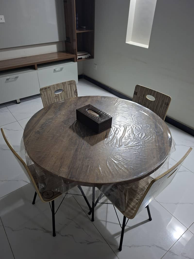 Dining table floor 4 1