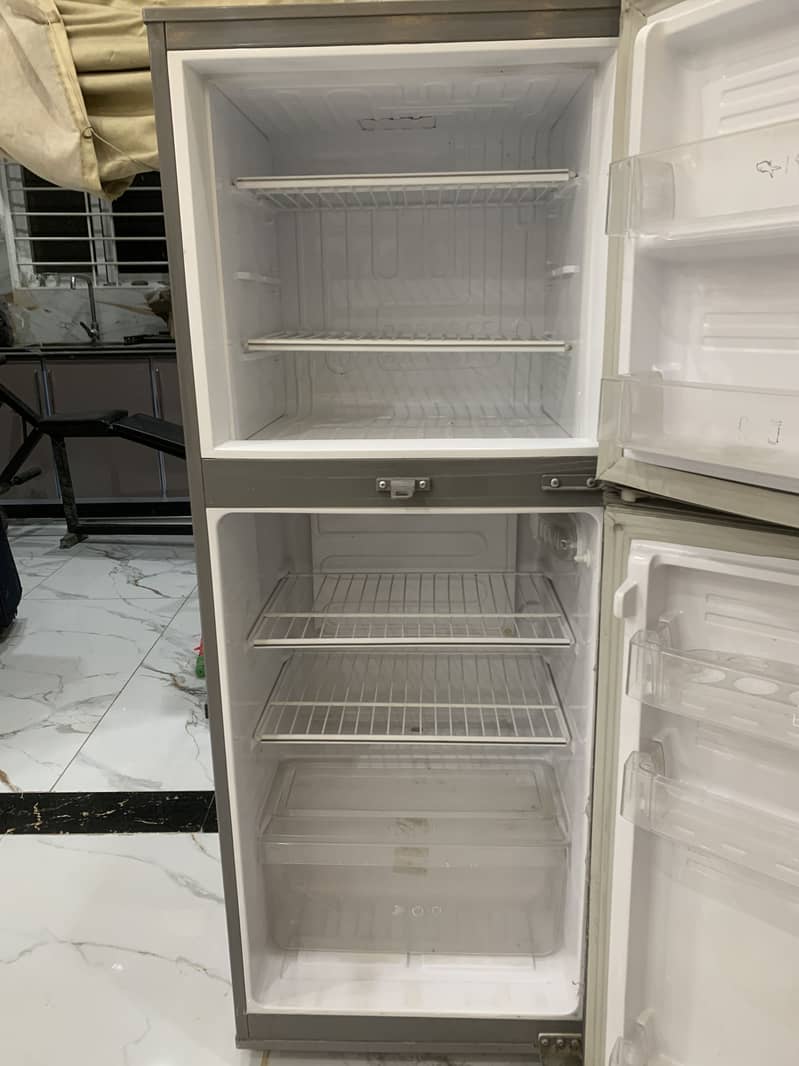 Pel Refrigerator 0