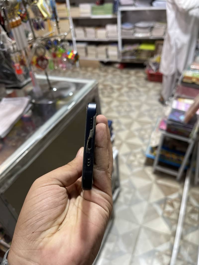 Apple iPhone 12 Pro 6