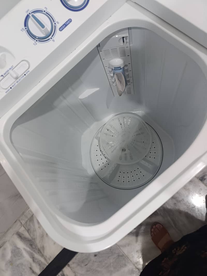 Washer & Dryer 1
