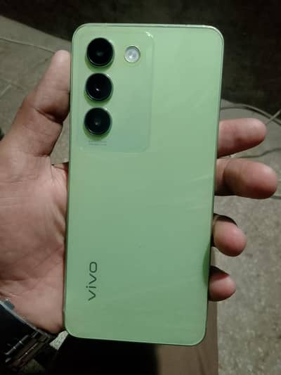 Vivo Y100