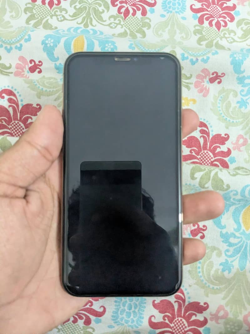 Apple iPhone XS 1
