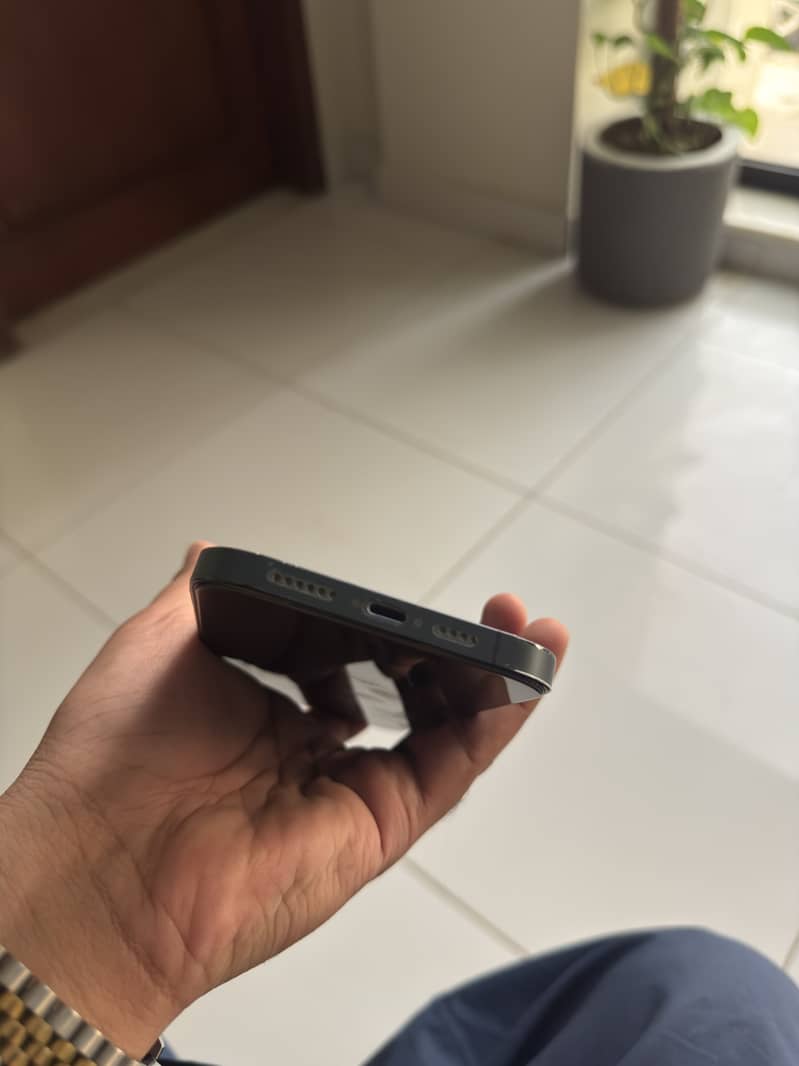 Apple iPhone 12 Pro Max 2