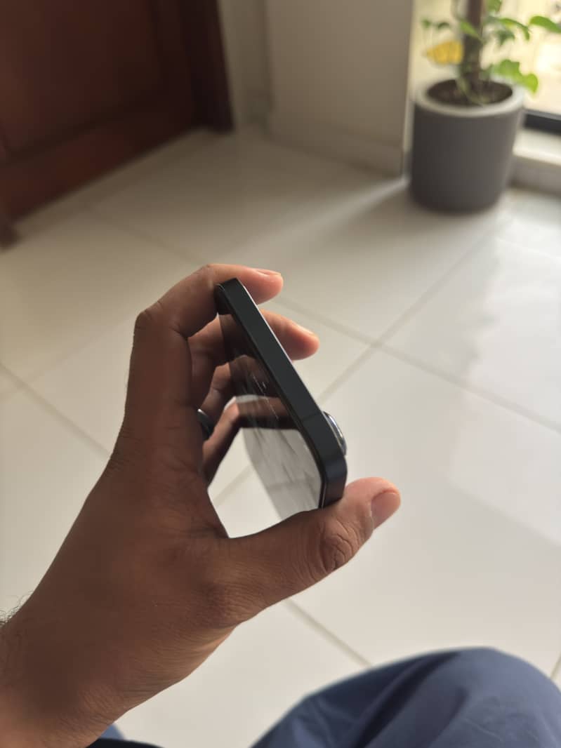 Apple iPhone 12 Pro Max 5
