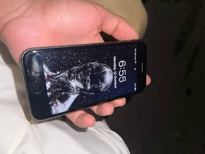 Apple iPhone 7