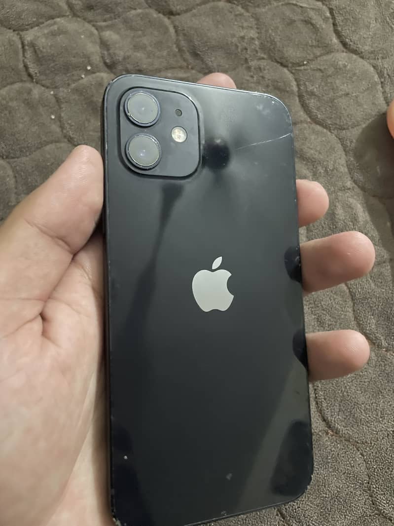 Apple iPhone 12 3