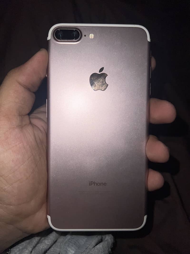 Apple iPhone 7 Plus 0
