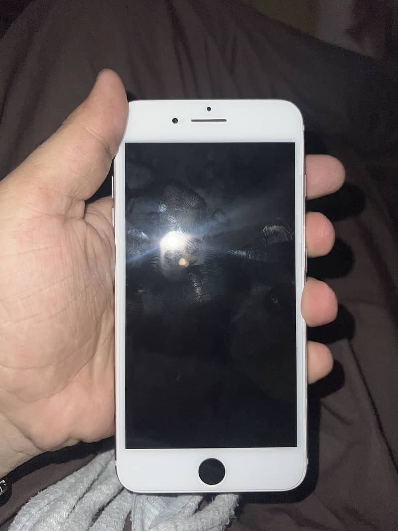 Apple iPhone 7 Plus 2