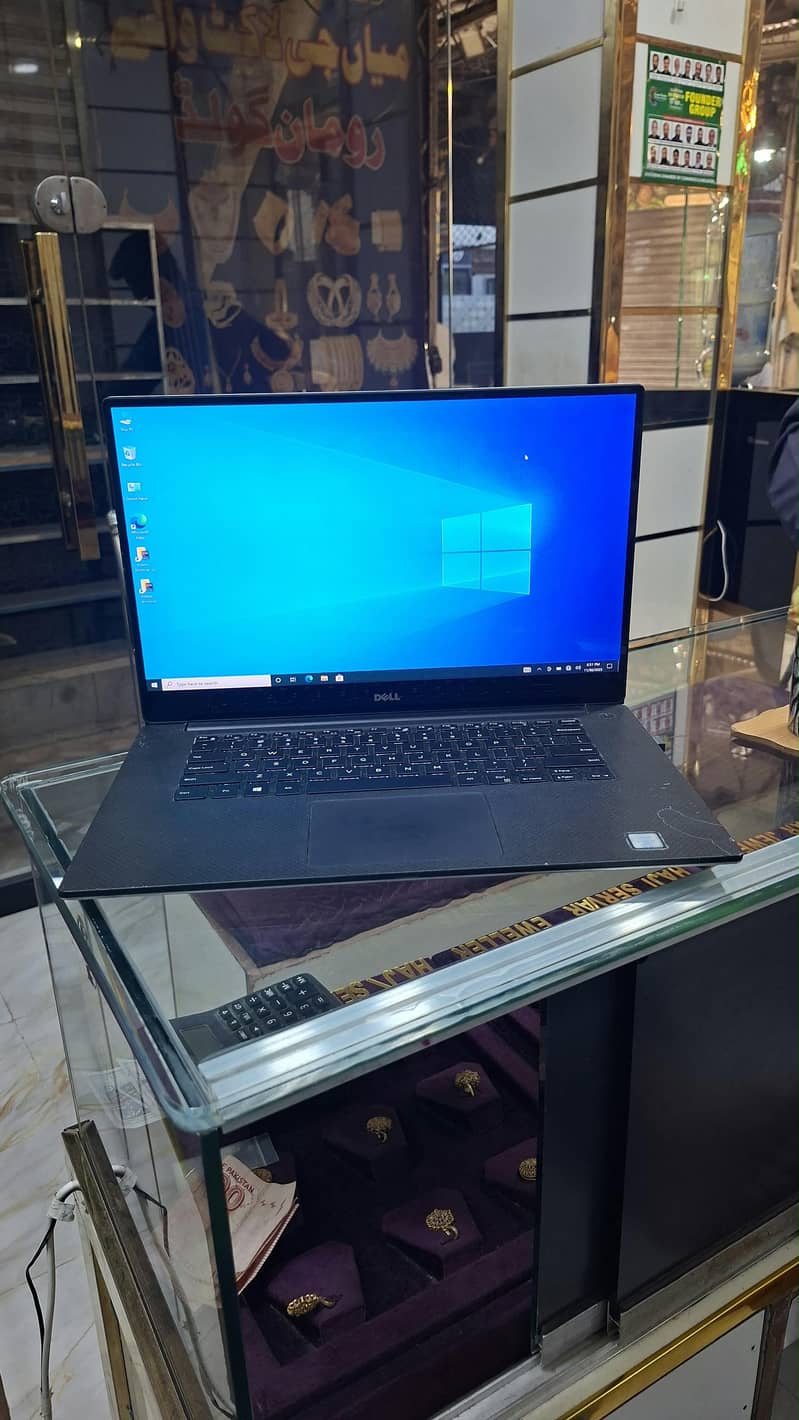 Dell Precision 5520 3
