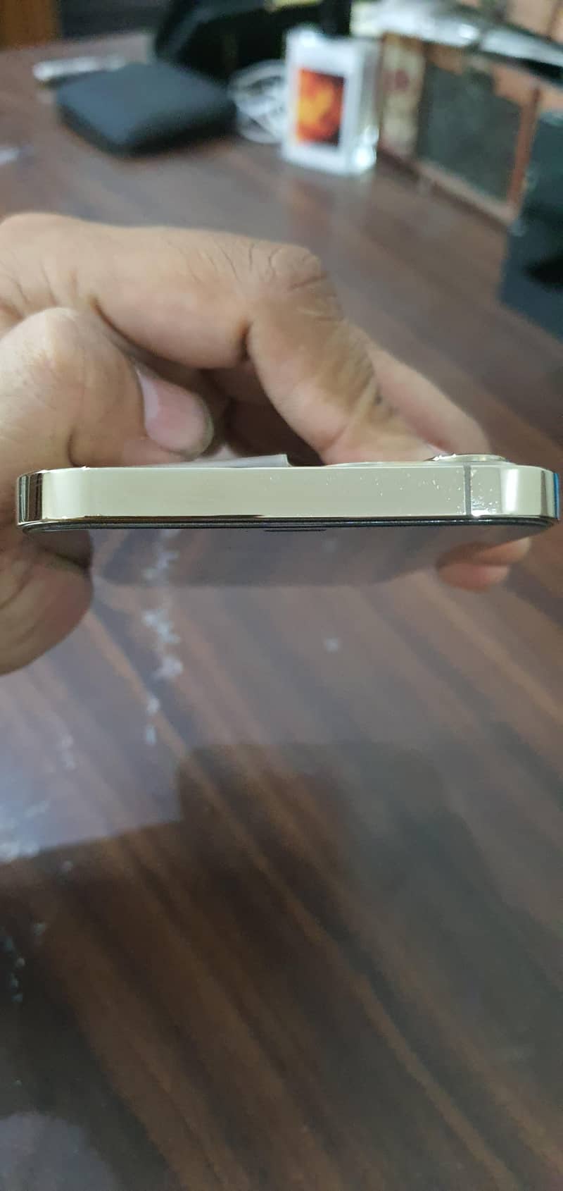 Apple iPhone 12 Pro Max 2