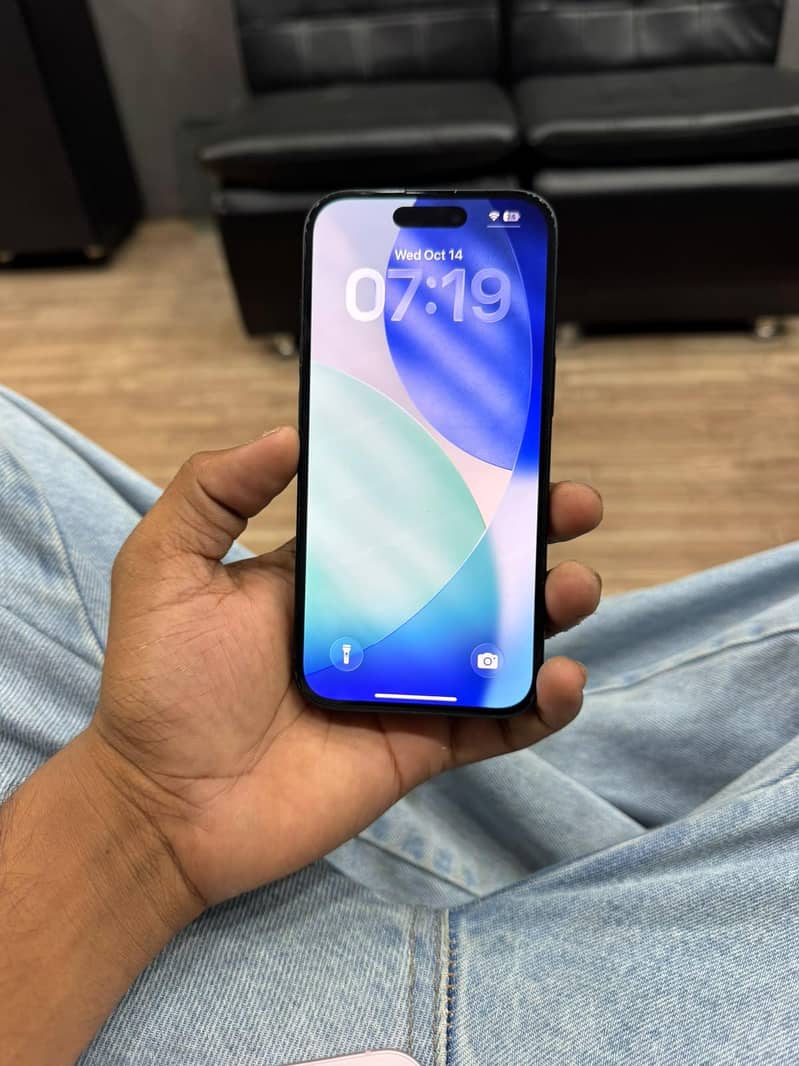 Apple iPhone 15 3