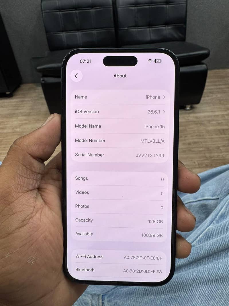 Apple iPhone 15 5