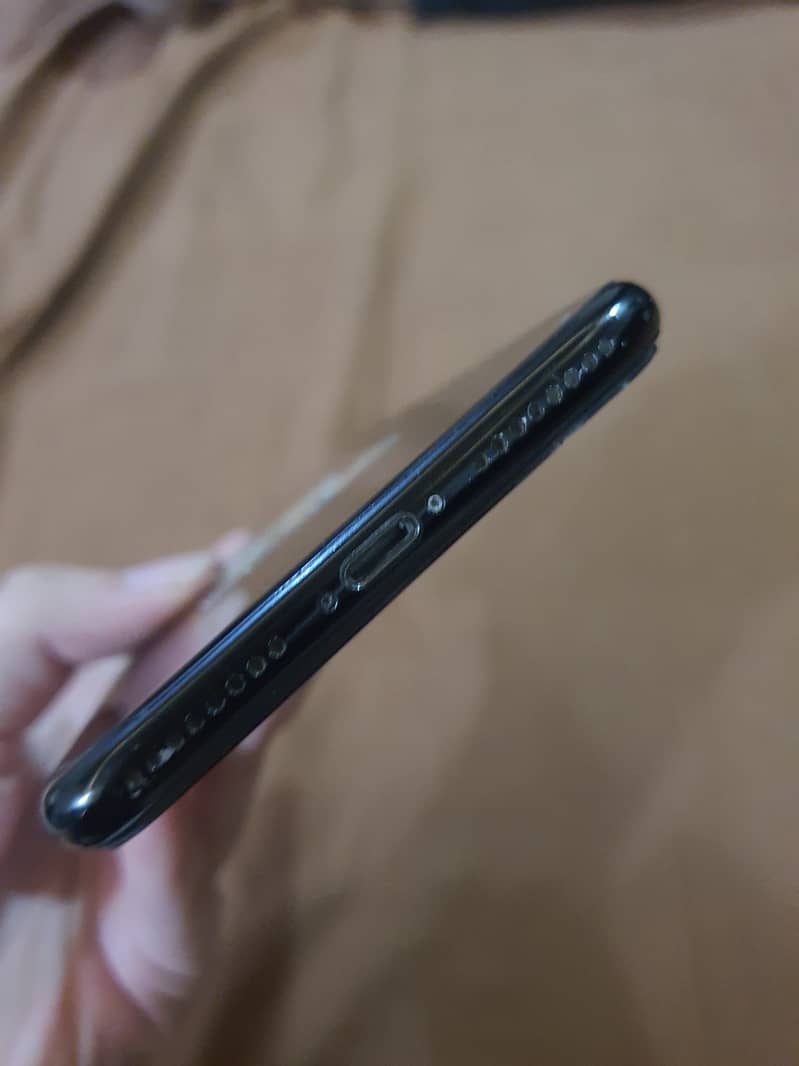 Iphone 7 plus PTA 1