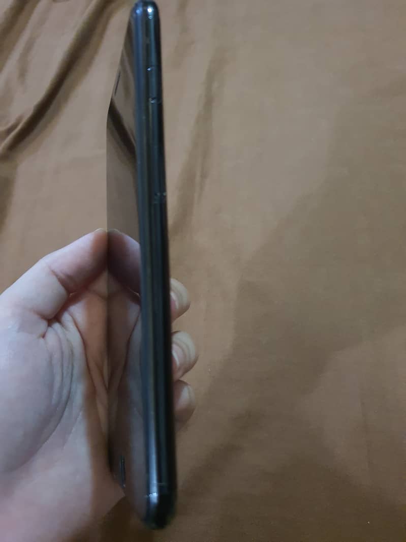Iphone 7 plus PTA 4