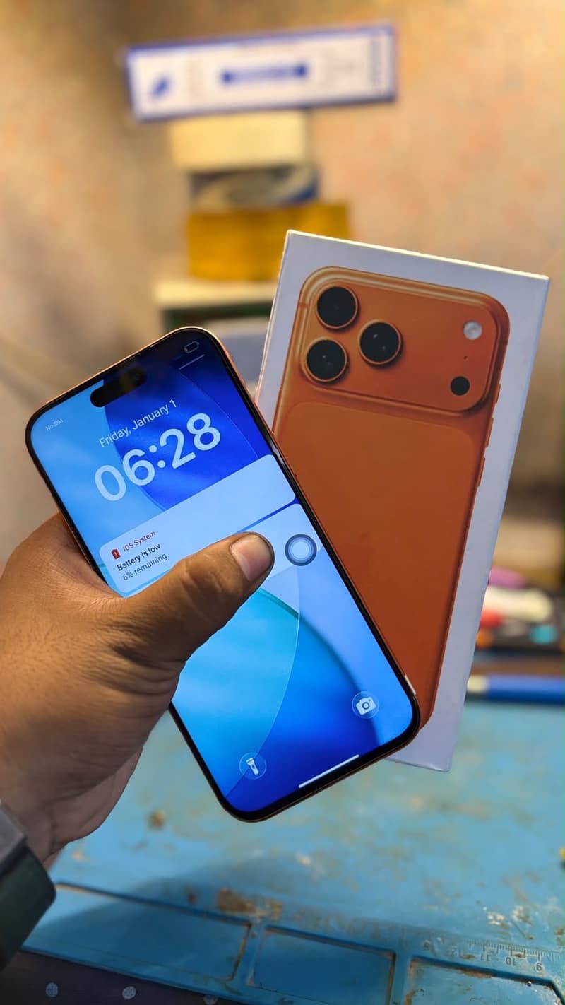 Apple iPhone 17 Pro Max 1