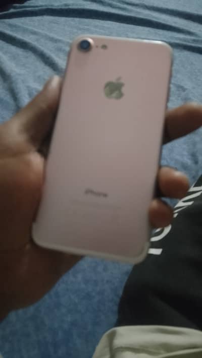 Apple iPhone 7