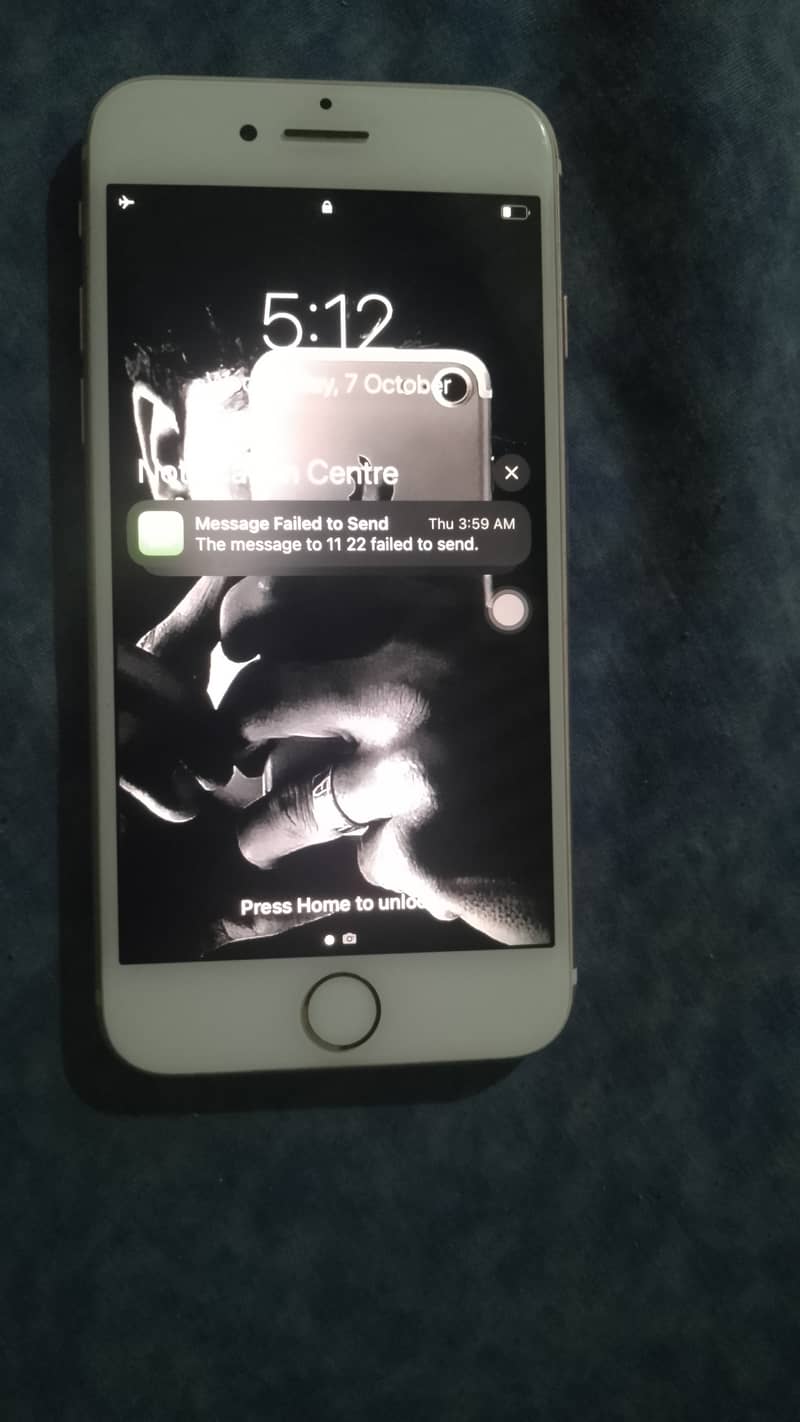 Apple iPhone 7 3