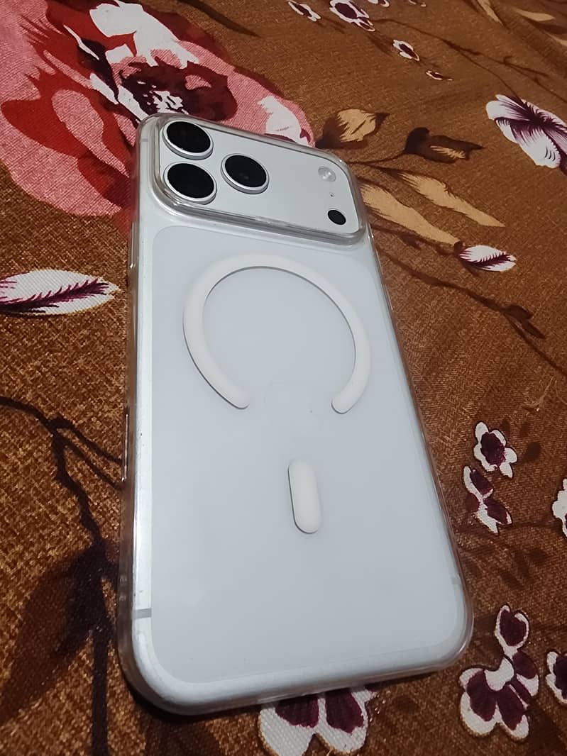 Apple iPhone 17 Pro Max 7