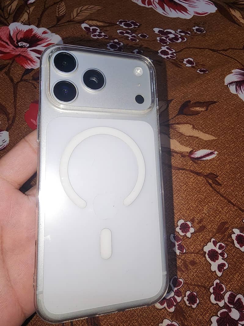 Apple iPhone 17 Pro Max 8
