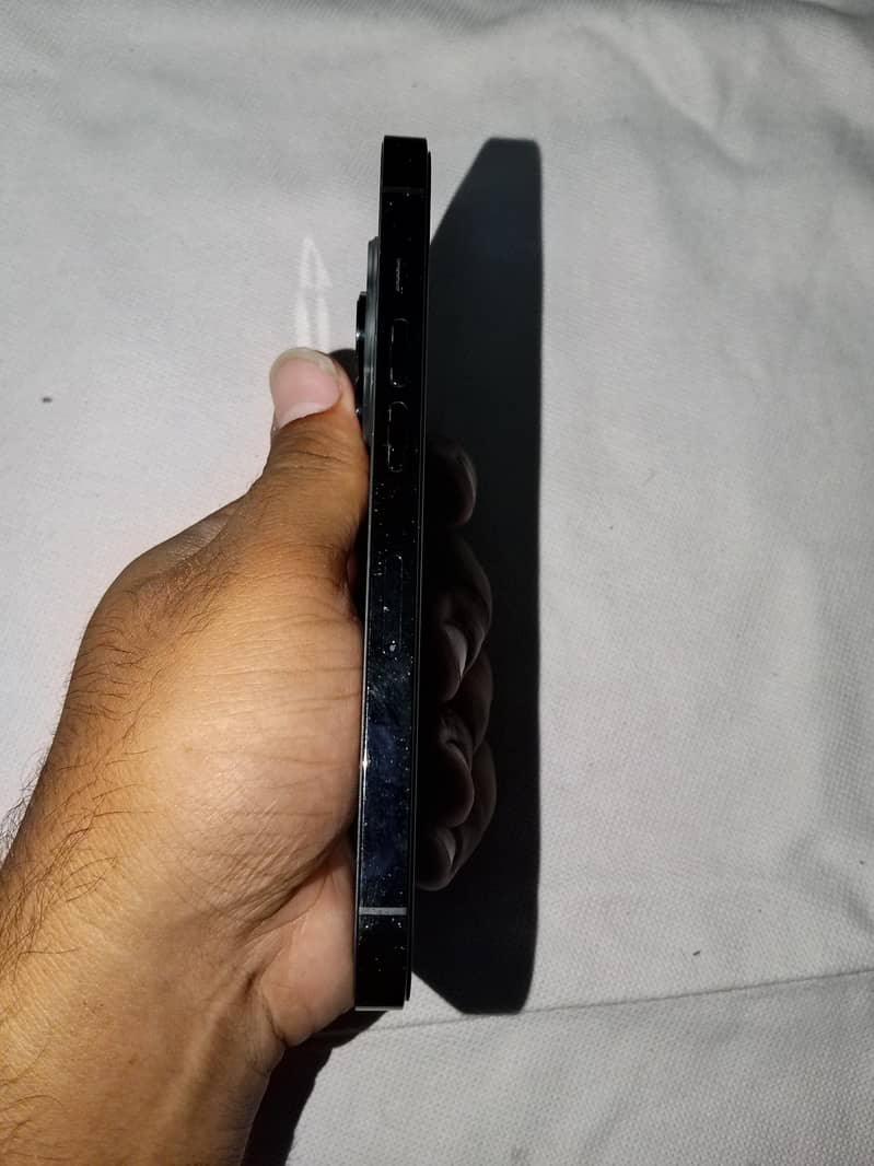 Apple iPhone 14 Pro 3