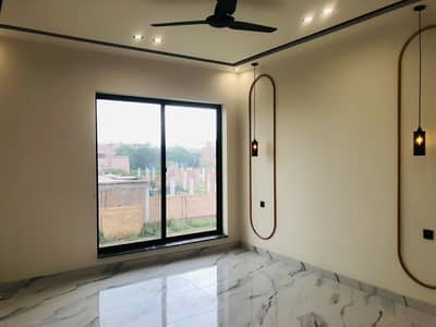 *(FOR SALE)* *Status:* 11 Marla Brand New House  *Location*: Sargodha Road Faisalabad