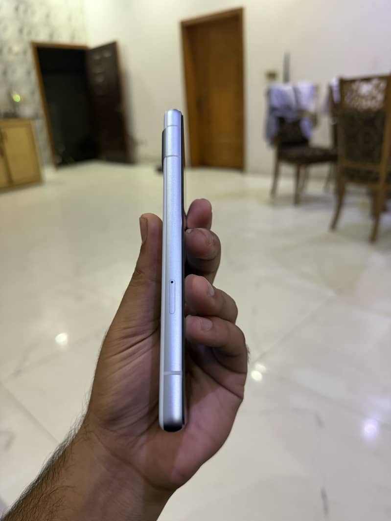 Google Pixel 7a 2