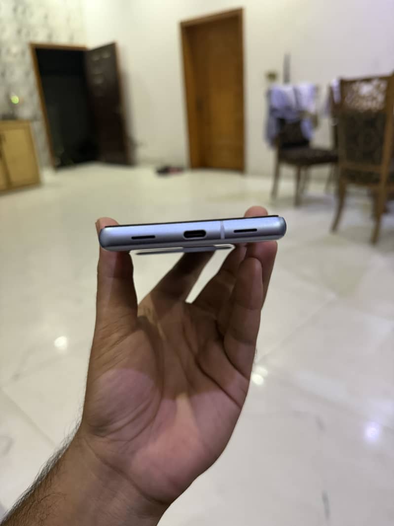 Google Pixel 7a 3