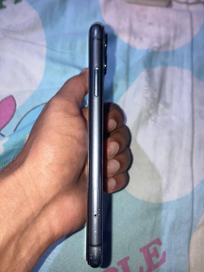 Apple iPhone 11 6