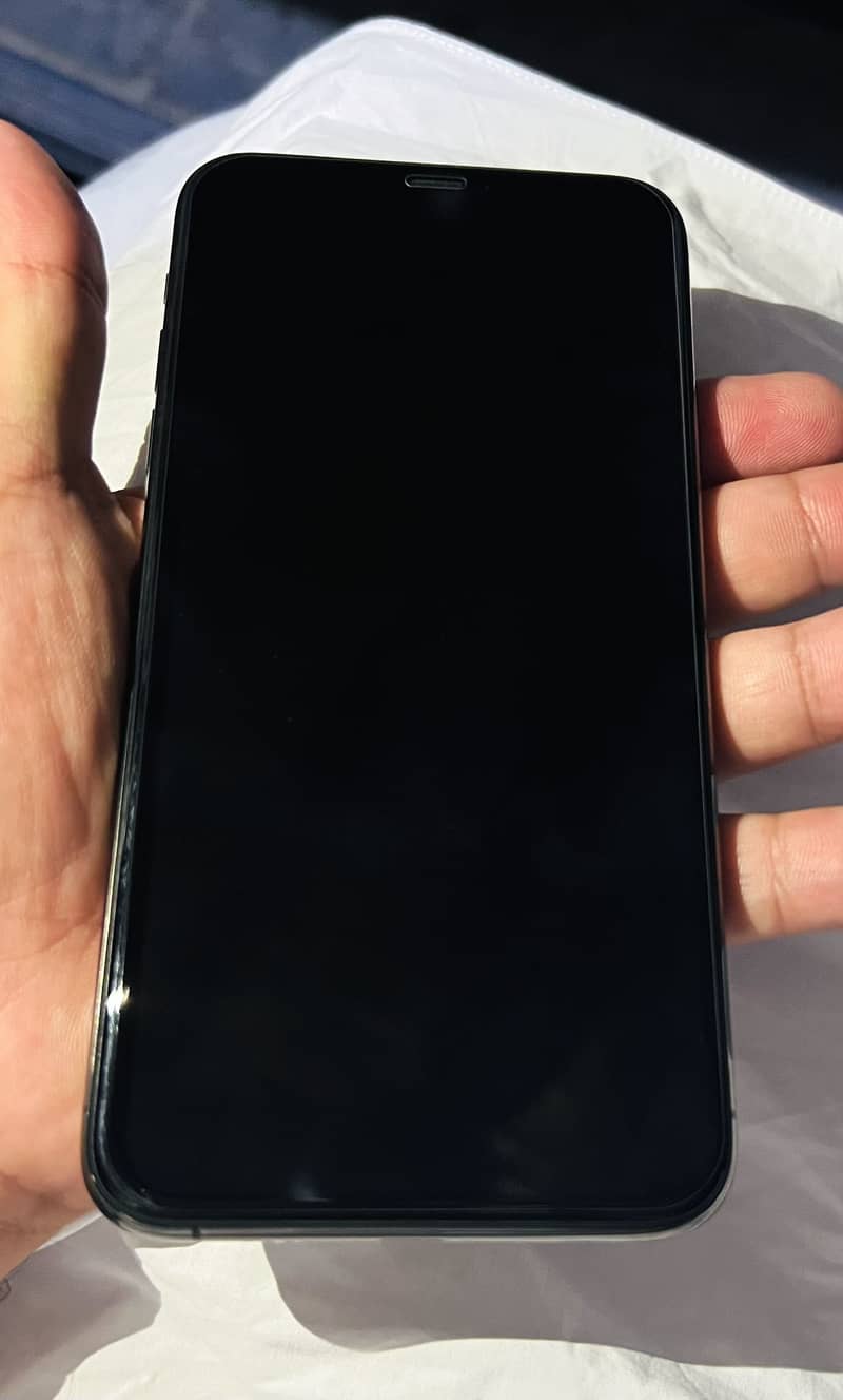 Apple iPhone 11 Pro Max 0