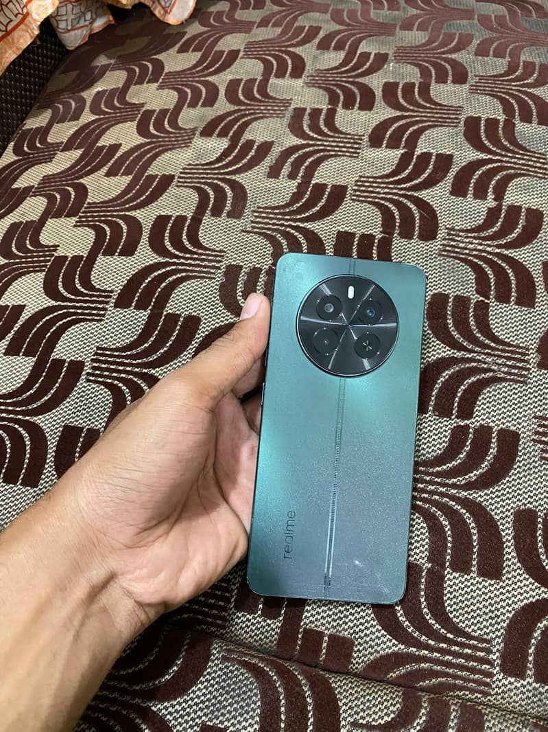 Realme 12 0