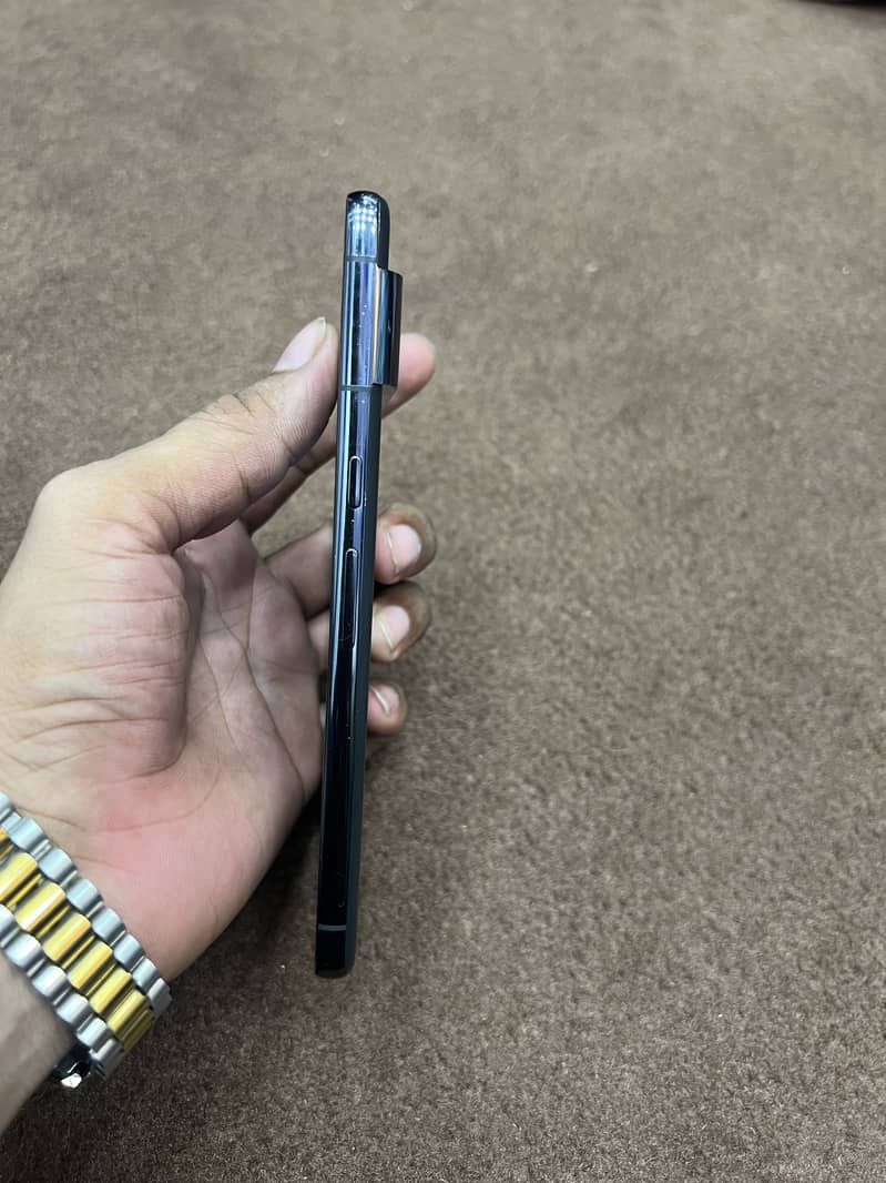 Google Pixel 8 Pro 2