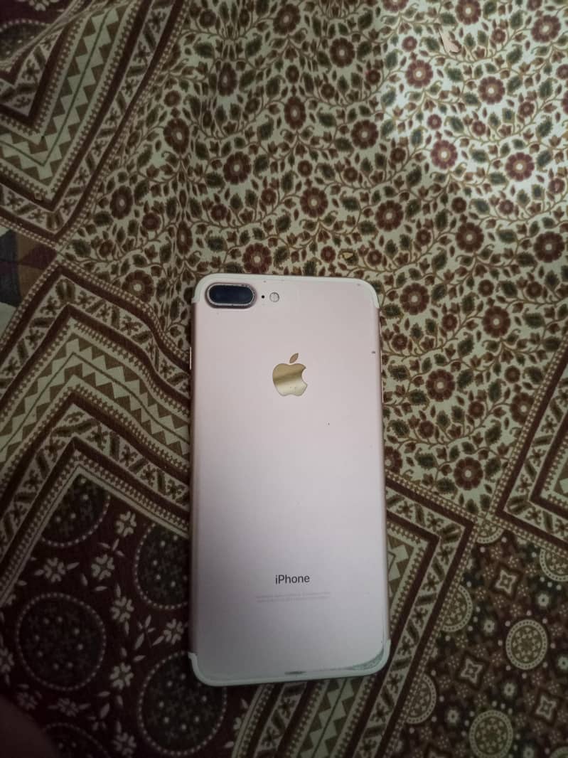 Apple iPhone 7 Plus 0