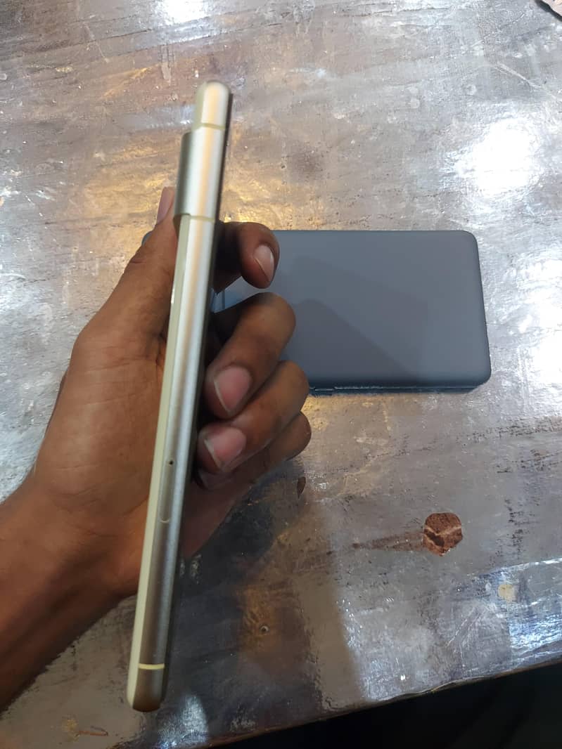 Google Pixel 7 3