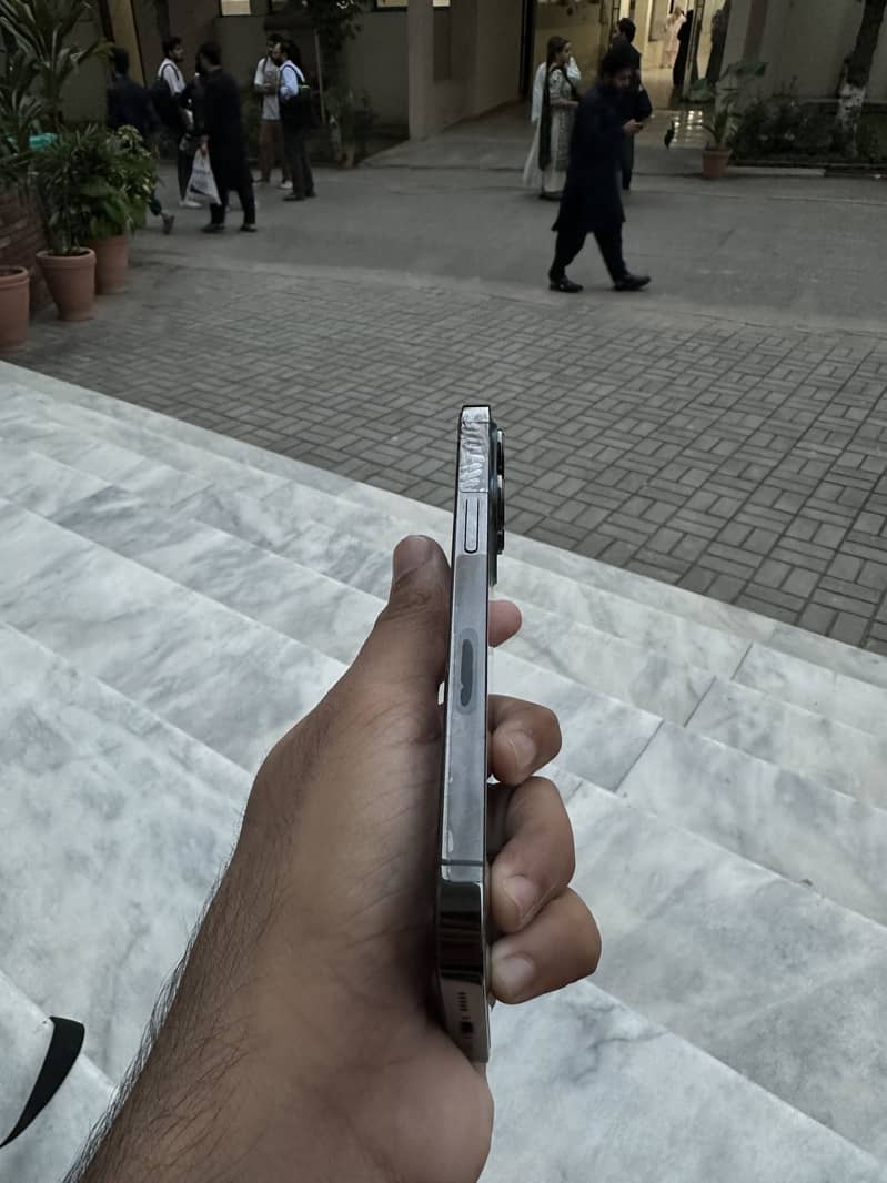Apple iPhone 13 Pro 5